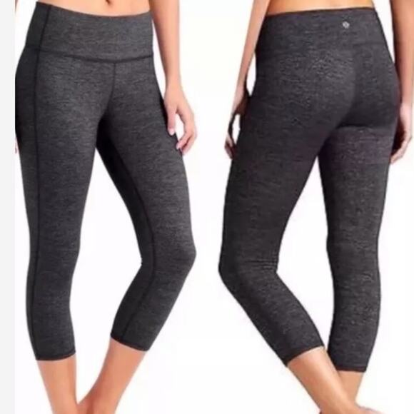 Athleta Chaturanga Quest Capri Legging Size XS EUC Heathered Blue Gray 212387 - Picture 1 of 12